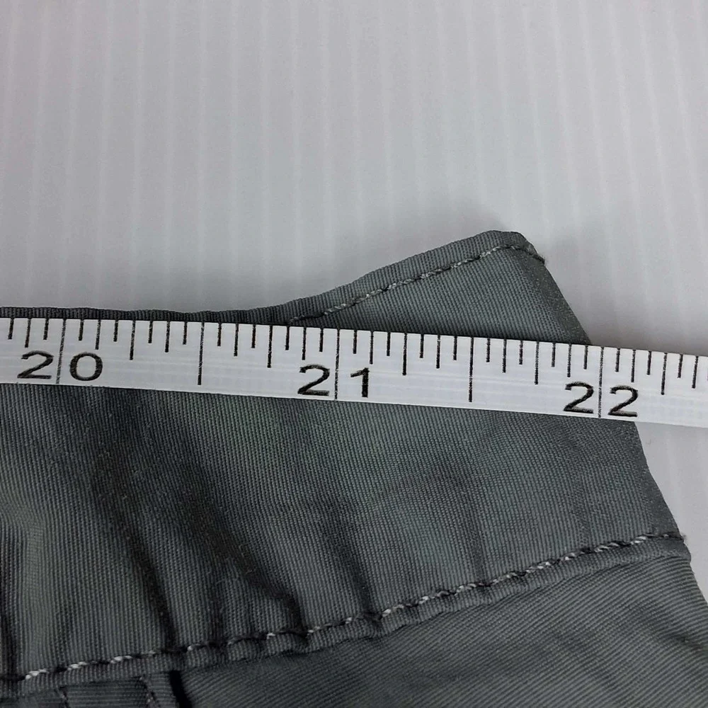 Magellan Outdoors Fish Gear Mens 3XL‎ Gray Cargo Shorts Water Repellent Nylon